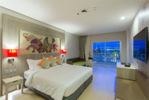 8 фото отеля Ramada Phuket Deevana 4* 