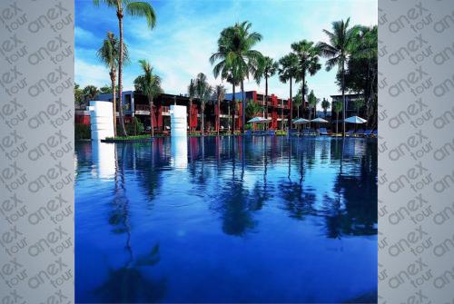 1 фото отеля Ramada Resort Khao Lak 4* 