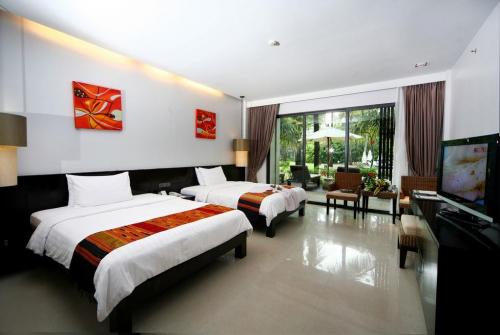 10 фото отеля Ramada Resort Khao Lak 4* 
