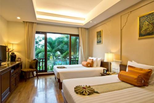 26 фото отеля Ravindra Beach Resort & Spa 5* 