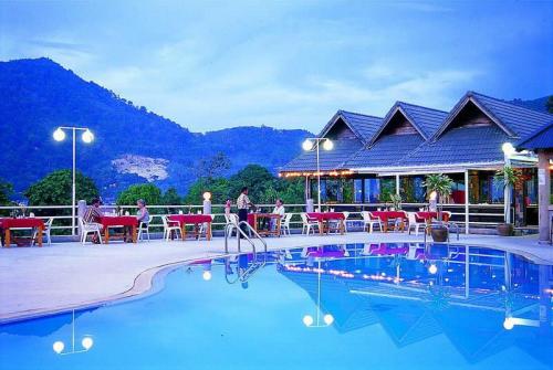 6 фото отеля Royal Crown & Palm Spa Resort Patong 3* 