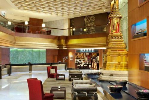 4 фото отеля Royal Orchid Sheraton Hotel & Towers 5* 
