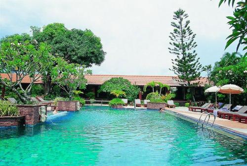 10 фото отеля Sabai Resort 3* 