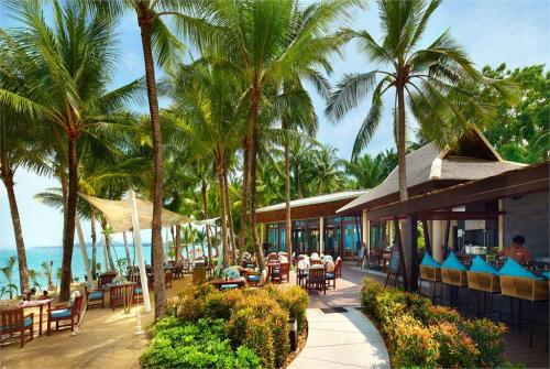 2 фото отеля Santiburi Beach Resort And Spa 5* 