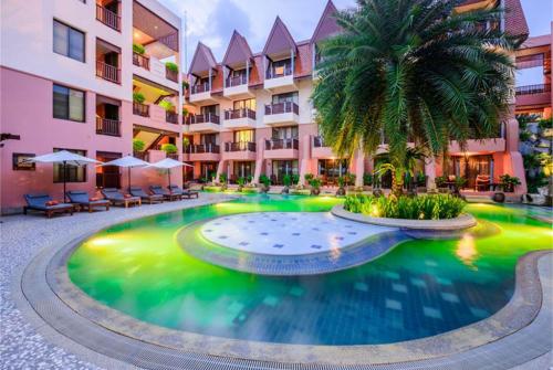 3 фото отеля Seaview Patong Hotel 4* 