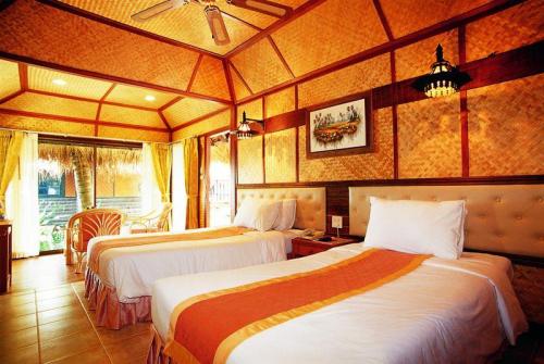 18 фото отеля Sunset Village Resort Pattaya 4* 