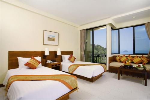 5 фото отеля Supalai Resort Spa 3* 
