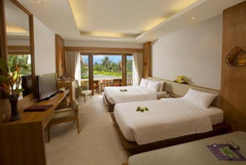 12 фото отеля Thai House Beach Resort 3* 