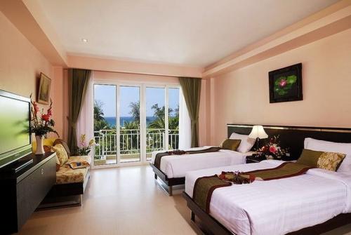 6 фото отеля Thanthip Beach Resort 3* 
