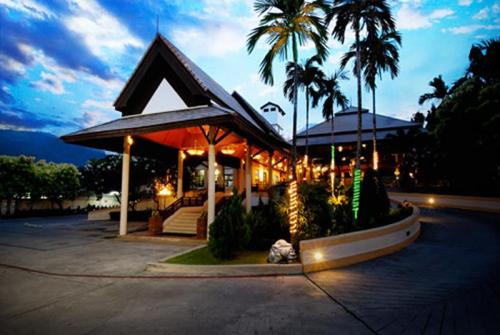 1 фото отеля Thara Patong Beach Resort & Spa 4* 