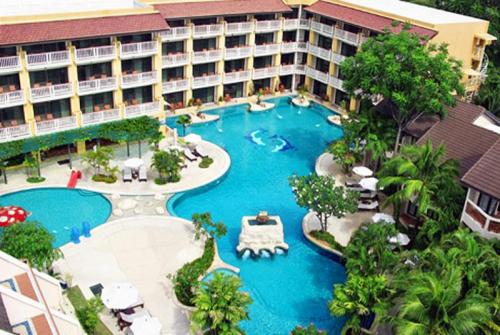 6 фото отеля Thara Patong Beach Resort & Spa 4* 