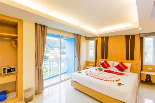 1 фото отеля The Allano Phuket Hotel 3* 