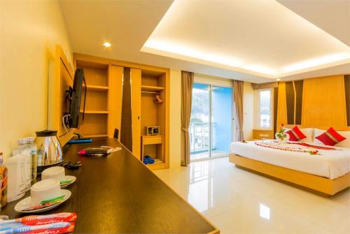5 фото отеля The Allano Phuket Hotel 3* 
