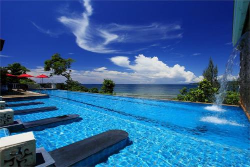 7 фото отеля The Aquamarine Resort & Villa 4* 