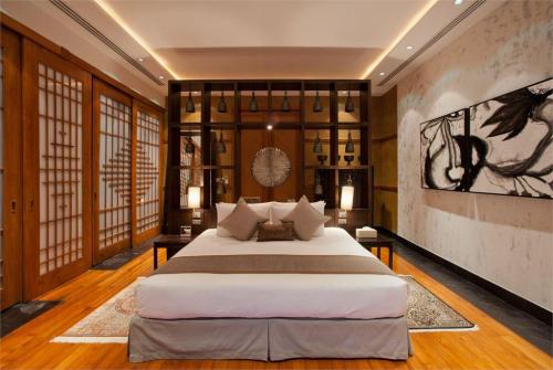 45 фото отеля The Aspasia Phuket 5* 