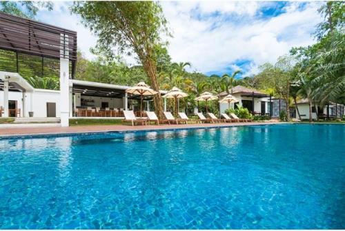2 фото отеля The Mangrove Panwa Phuket Resort 5* 