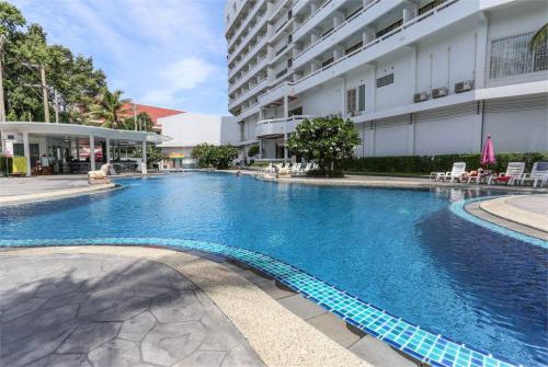 2 фото отеля Welcome Plaza Hotel Pattaya 3* 