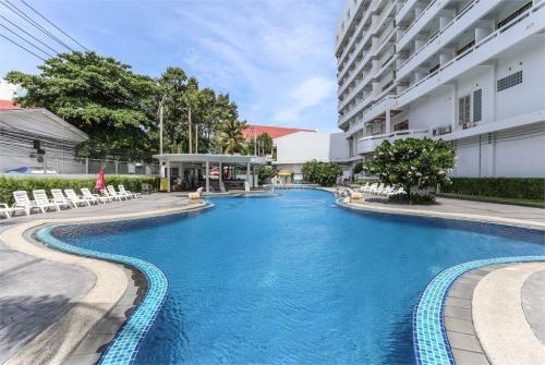 3 фото отеля Welcome Plaza Hotel Pattaya 3* 
