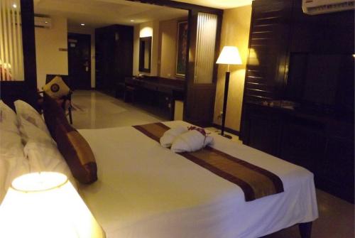 4 фото отеля White Sand Resortel 3* 