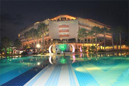33 фото отеля Adora Resort Hotel 5* 