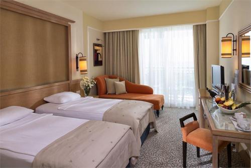 22 фото отеля Alva Donna Beach Resort Comfort 5* 