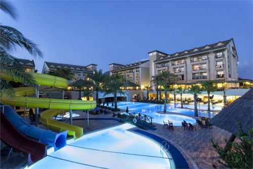 4 фото отеля Alva Donna Beach Resort Comfort 5* 
