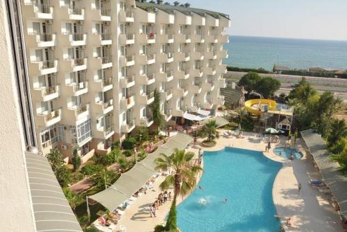 1 фото отеля Asrin Beach Hotel 4* 