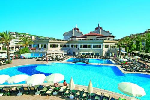 1 фото отеля Aydinbey Famous Resort 5* 