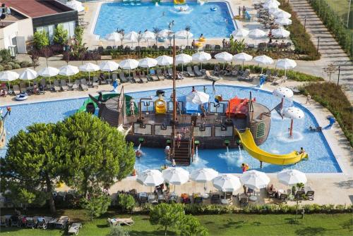 26 фото отеля Bellis Deluxe Hotel 5* 