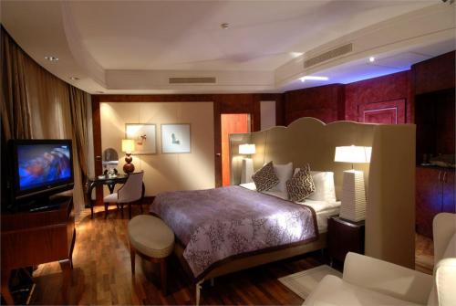 64 фото отеля Calista Luxury Resort 5* 