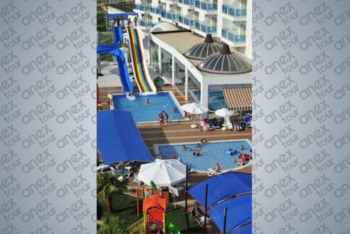 10 фото отеля Cenger Beach Resort 5* 