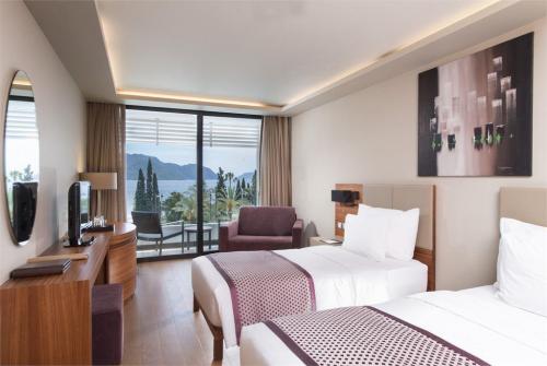 42 фото отеля D Resort Grand Azur 5* 
