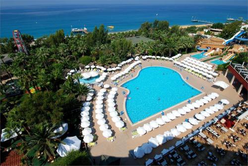 5 фото отеля Delphin Deluxe Resort 5* 