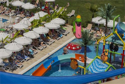 16 фото отеля Dream World Aqua 5* 