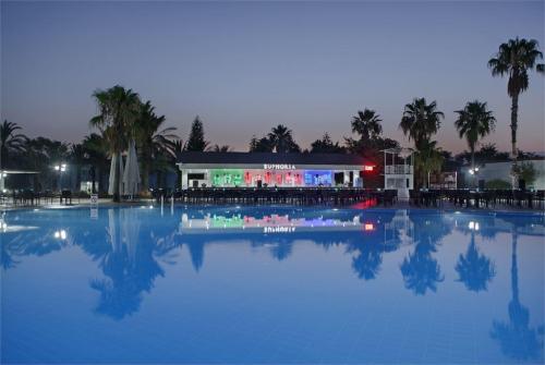 11 фото отеля Euphoria Palm Beach Resort 5* 