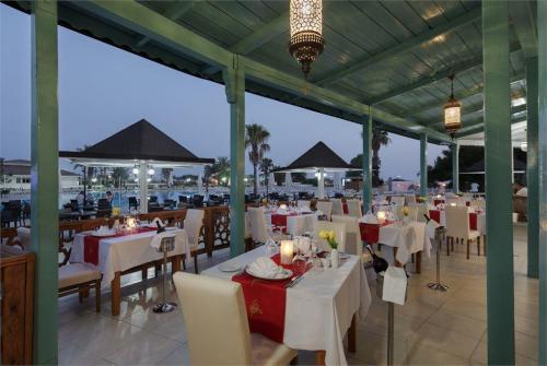 23 фото отеля Euphoria Palm Beach Resort 5* 
