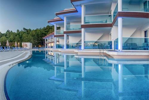 9 фото отеля Garcia Resort & Spa 5* 