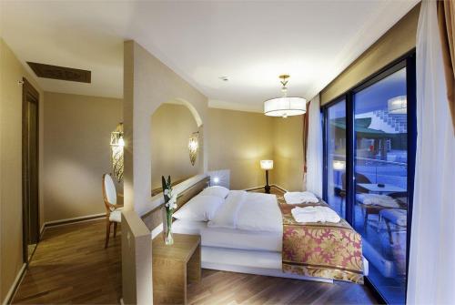 18 фото отеля Granada Luxury Resort Spa 5* 