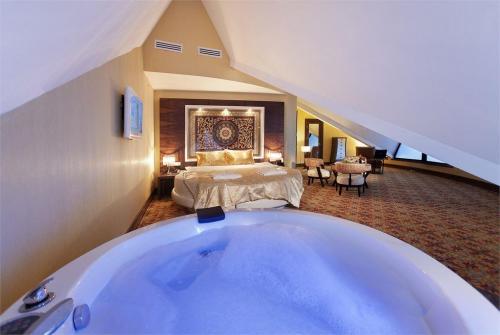 31 фото отеля Granada Luxury Resort Spa 5* 