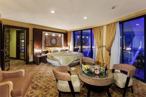 36 фото отеля Granada Luxury Resort Spa 5* 