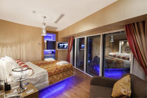 47 фото отеля Granada Luxury Resort Spa 5* 