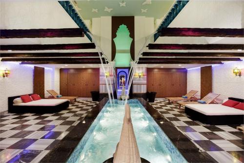64 фото отеля Granada Luxury Resort Spa 5* 