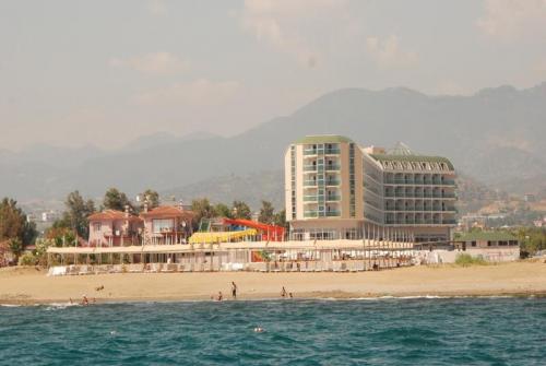 9 фото отеля Hedef Beach Resort 5* 