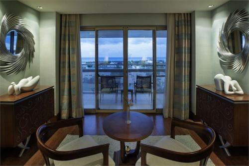2 фото отеля Hilton Dalaman Sarigerme Resort & Spa 5* 