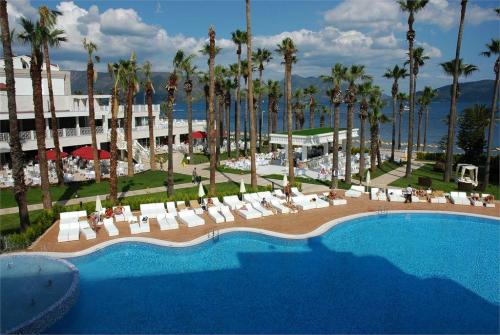 8 фото отеля Ideal Prime Beach Hotel 5* 