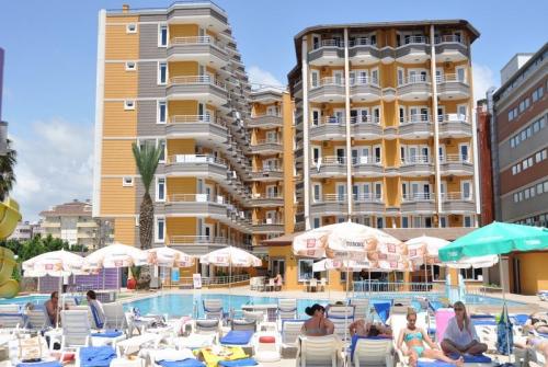 3 фото отеля Inova Beach Hotel 4* 