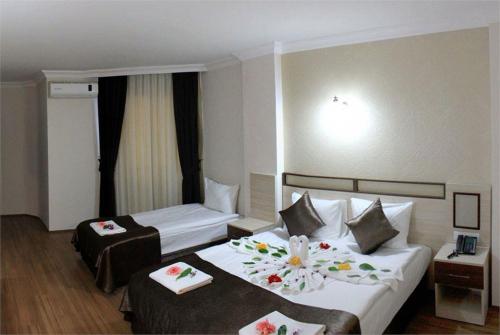 14 фото отеля Kadriye Sarp Hotel 3* 