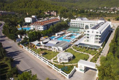 35 фото отеля Karmir Resort & Spa 5* 