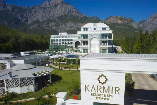 36 фото отеля Karmir Resort & Spa 5* 