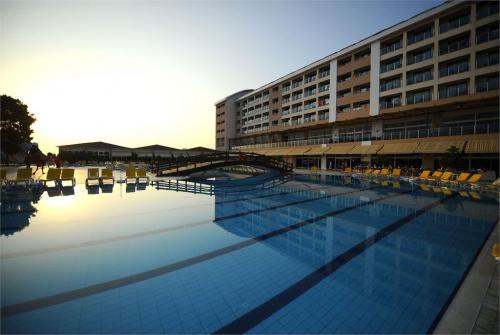 1 фото отеля Laphetos Beach Resort & Spa 5* 